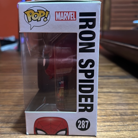 Iron Spider Funko pop - Picture 3 of 4